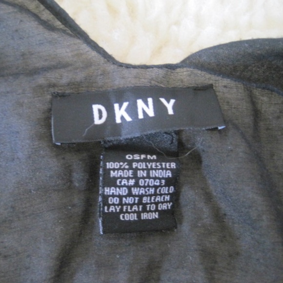 DKNY Shawl Cover-Up Beach Wrap - Picture 3 of 5